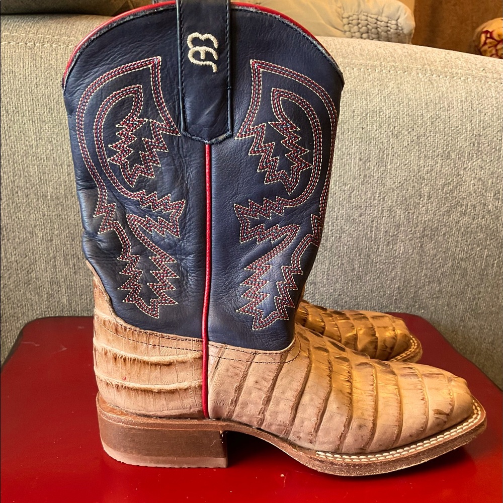 Anderon Bean Boots size 2 youth